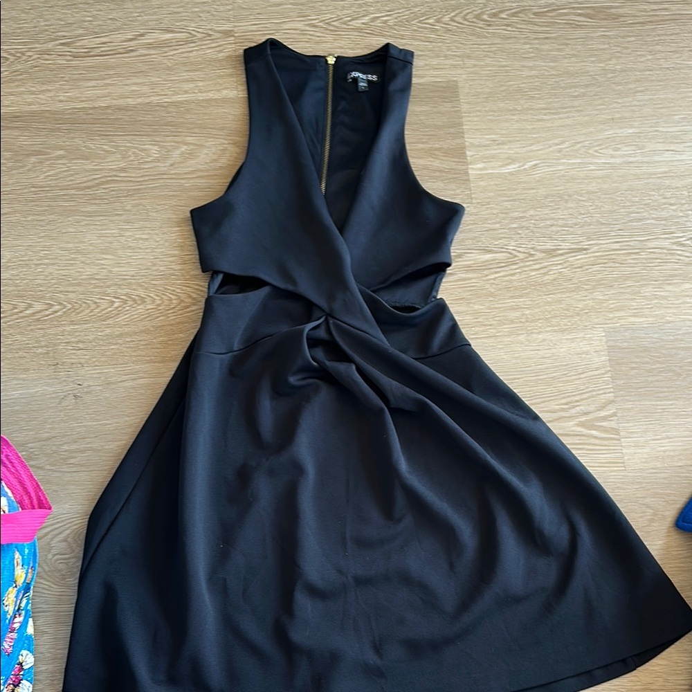 Black Sleeveless twist Dress